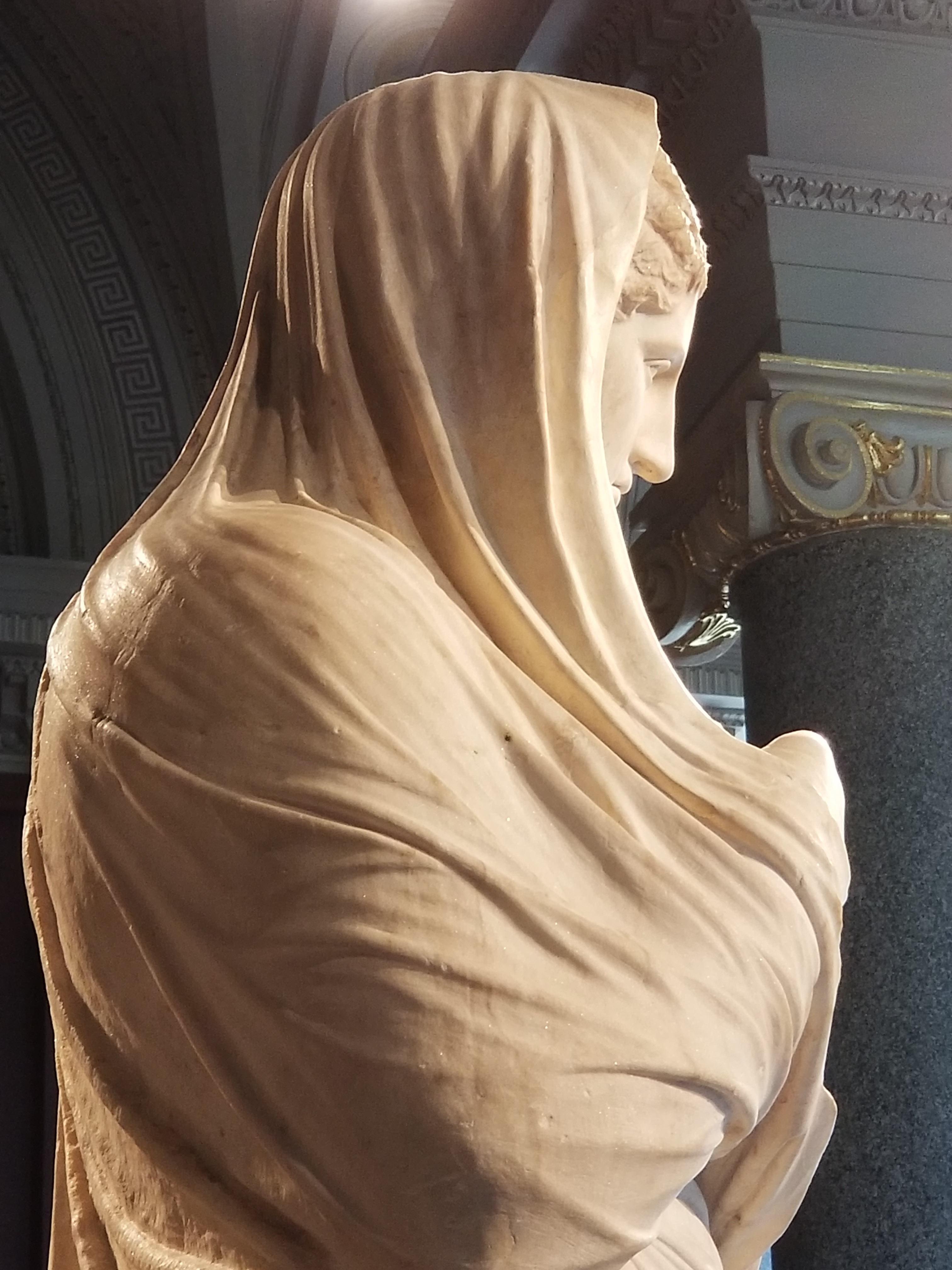 One of the 3 women of Herculaneum, Statuen, Dresden
